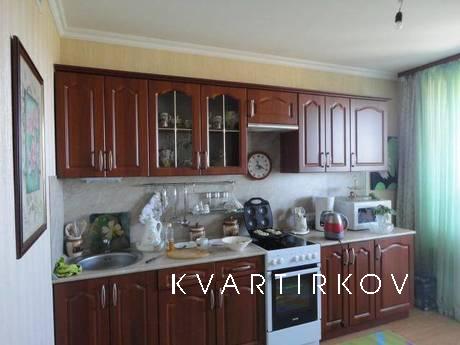 Сдаётся уютная квартира рядом с метро, с хорошим евроремонто