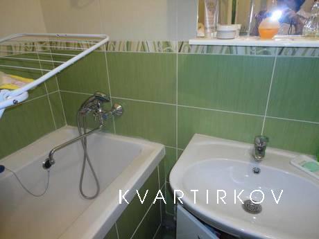 Сдаётся уютная квартира рядом с метро, с хорошим евроремонто