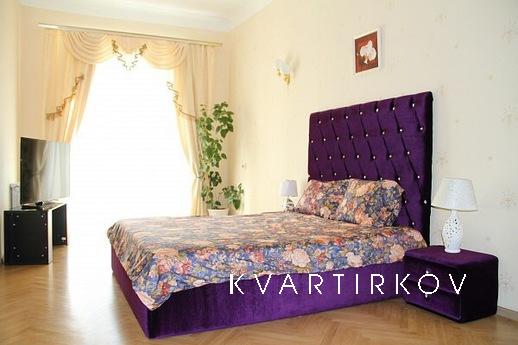 Rent, cozy bright apartment! Near the bus station, on-site c