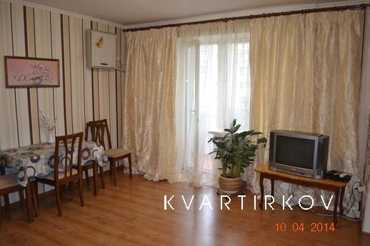 cozy apartment on the left bank, Kamenskoe (Dniprodzerzhynsk) - apartment by the day