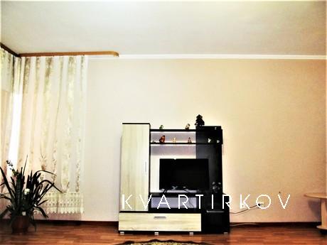 Apartment for rent, Verkhnyaya Pyshma - apartment by the day