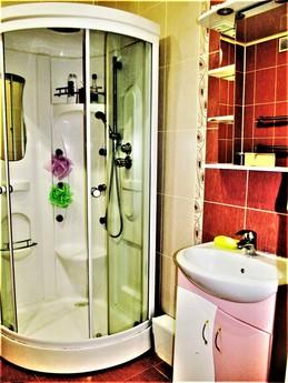 Apartment for rent, Verkhnyaya Pyshma - apartment by the day