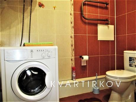 Apartment for rent, Verkhnyaya Pyshma - apartment by the day