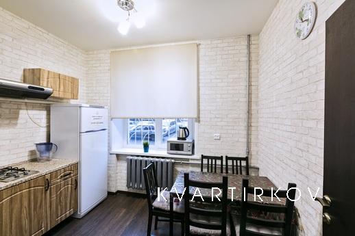 3-х комнатная квартира до 10 человек, Москва - квартира посуточно