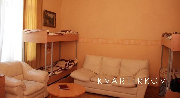 Hostel in the center of Kiev Khreschatyk, Kyiv - apartment by the day