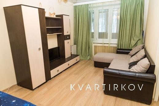 Short term rent 1-room apartment st. M. Leninsky Prospekt (2