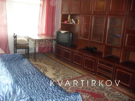3 кімнатна квартира в центрі міста, Миколаїв - квартира подобово