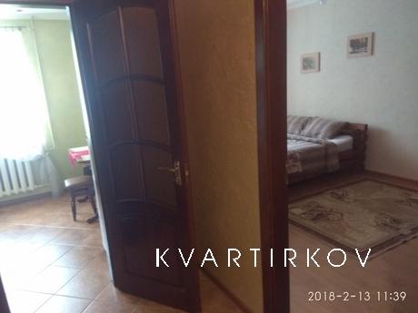 Nice apartment in the bus station area, Rivne - apartment by the day