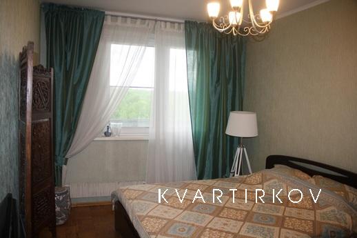 2-х комнатная квартира на часы, сутки рядом от метро. Кварти