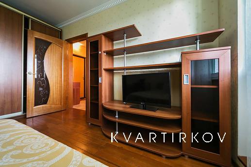 Apartment with a modern renovation, Подольськ - квартира подобово