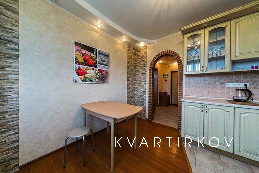 Apartment with a modern renovation, Подольськ - квартира подобово