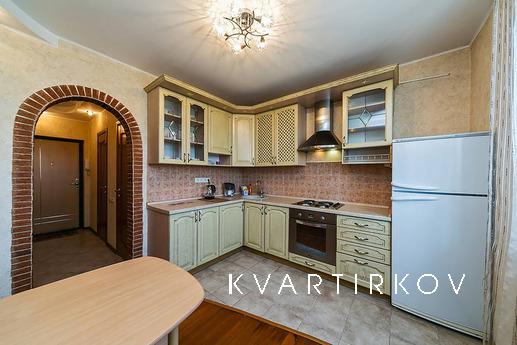 Apartment with a modern renovation, Подольськ - квартира подобово