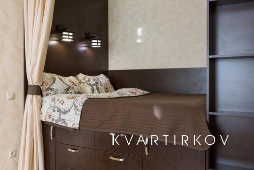 Luxury apartment the best price, Подольськ - квартира подобово