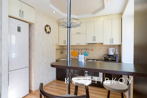 Luxury apartment the best price, Подольськ - квартира подобово