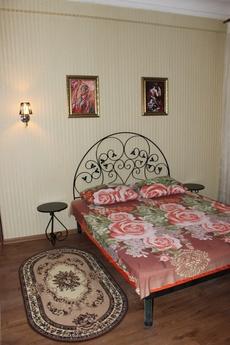 price for rent apartment, Izmail - apartment by the day