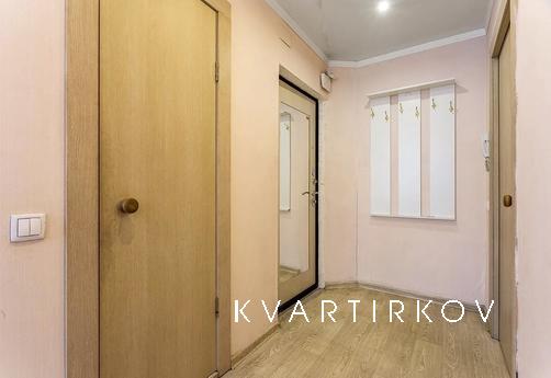 Cozy apartment near the metro, Москва - квартира подобово