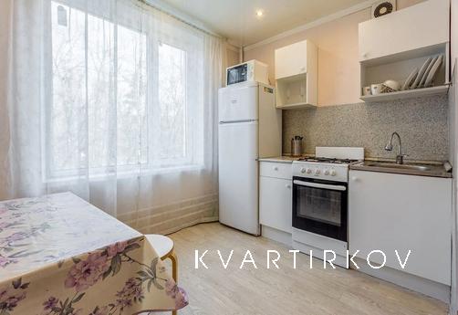 Cozy apartment near the metro, Москва - квартира подобово