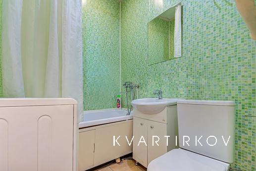 Cozy apartment near the metro, Москва - квартира подобово