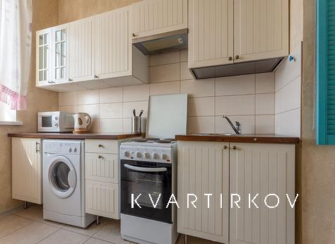 Cozy apartment near the metro, Москва - квартира подобово