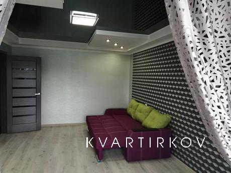 Двокімнатна з новим ремонтом, Киев - квартира посуточно