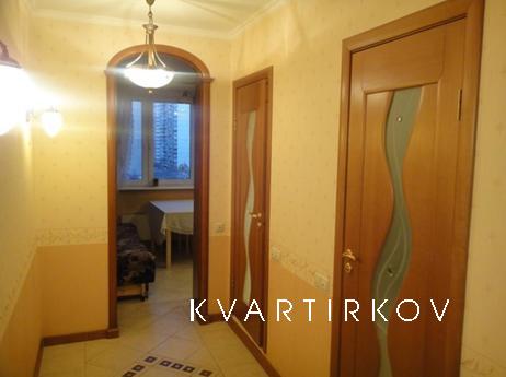 2-комнатная посуточно на Юго-Западе, Москва - квартира посуточно