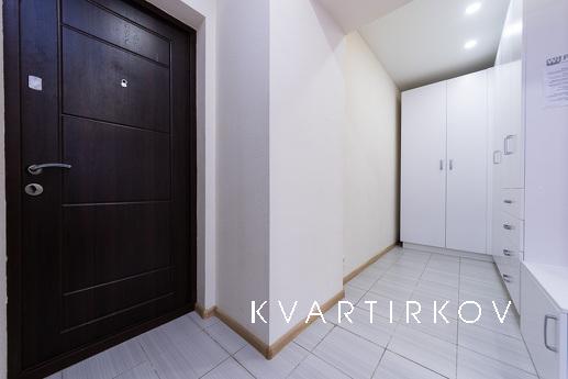 Two-room apartment, in the SmartHouse residential complex, near the subway, Kyiv - apartment by the day