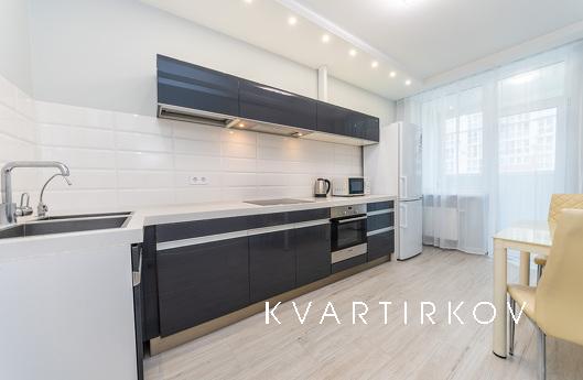 Euro unit 55sq.m, 4 beds, 19/25, in Darnitsky district of Ki