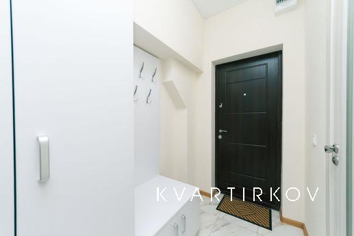 Two-room apartment in the SmartHouse residential complex, near the subway., Kyiv - apartment by the day