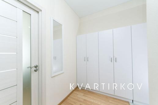 Двокімнатна в ЖК SmartHouse, біля метро., Киев - квартира посуточно