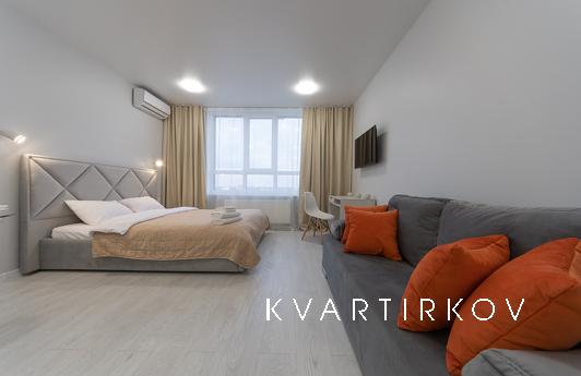 Quiet studio with panoramic views., Kyiv - apartment by the day