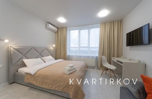 Quiet studio with panoramic views., Kyiv - apartment by the day