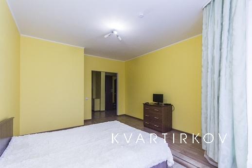 1 to LCD Capital, Tyumen - apartment by the day