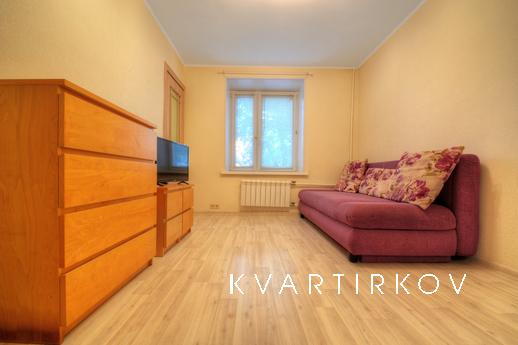 Апартаменты на Октябрьском Поле, Москва - квартира посуточно