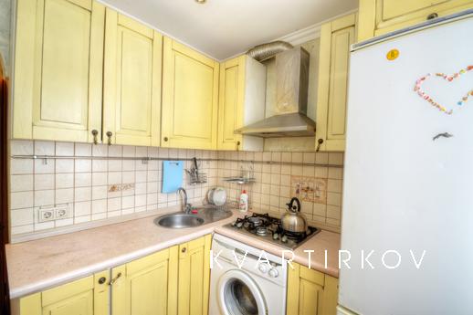 1 bedroom apartment for rent, Москва - квартира подобово