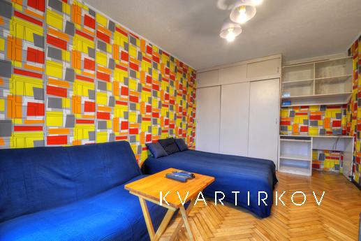 1 bedroom apartment for rent, Москва - квартира подобово