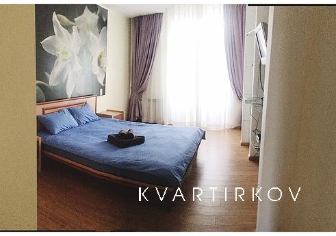 Дизайнерские апартаменты класса люкс в центре Киева. Хороший