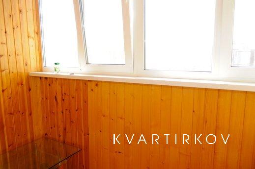 квартира возле тц Ашан,Кристалл, Тюмень - квартира посуточно