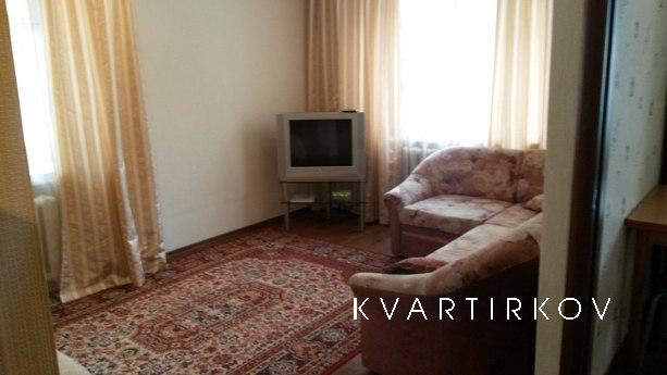 1 комнатная квартира  Нефтегаза в Центре, Тюмень - квартира посуточно