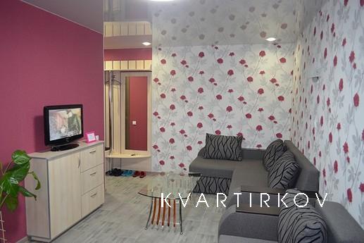 2 bedroom luxury apartment, Zaporizhzhia - apartment by the day