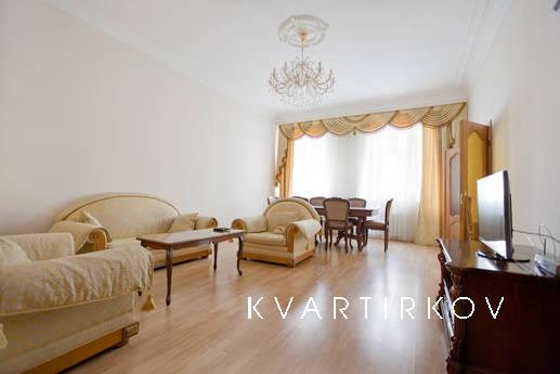 4 bedroom apartment, Санкт-Петербург - квартира подобово