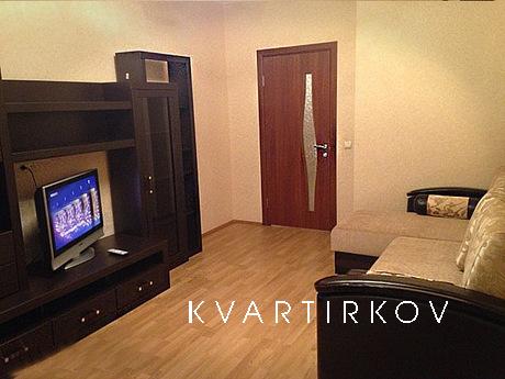 Предлагаем вам по домашнему уютную квартиру, со всей необход