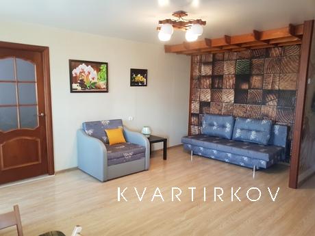 Apartment with a new renovation, Іжевськ - квартира подобово