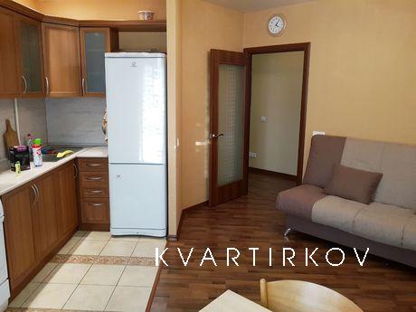 Apartment with a new renovation, Іжевськ - квартира подобово