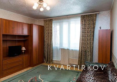 До метро Волжская 7 мин пешком, метро Кузьминки 10 мин пешко