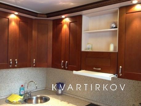 Rent a cozy apartment near the metro, with good European-qua