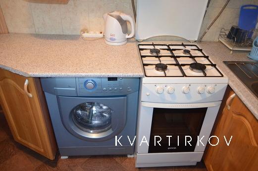 One bedroom apartment, Podolsk - apartment by the day