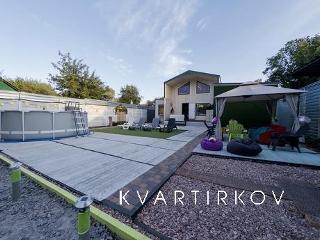 Оренда подоба будинку Київ з басейном, Киев - квартира посуточно