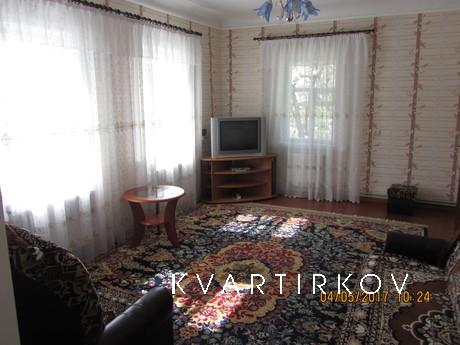 House for rent in Mirgorod, Mirgorod - apartment by the day