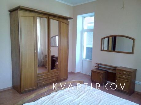 I rent an apartment, Chernomorsk (Illichivsk) - apartment by the day