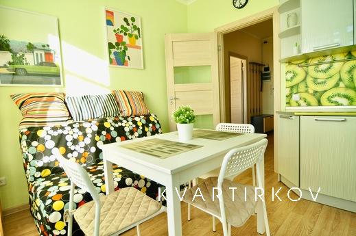 Sunny apartments (Qiwi), Saint Petersburg - apartment by the day